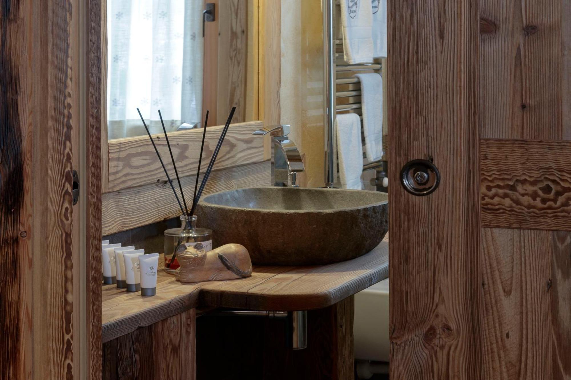Chalet Matterhorn Francois - Central Ski Chalet With Spa And Breakfast, 100Mt Lift Брей-Червиния Экстерьер фото