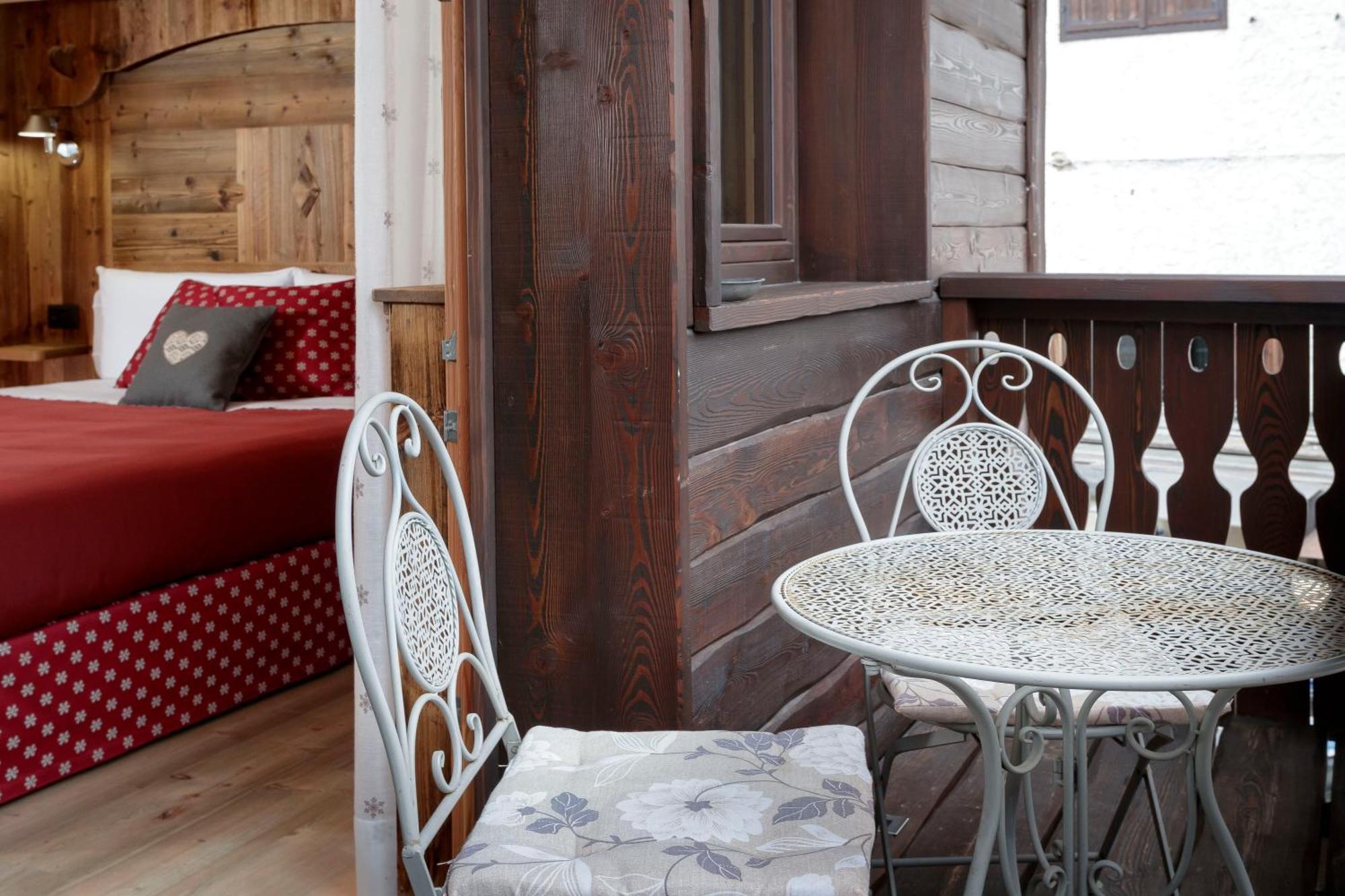 Chalet Matterhorn Francois - Central Ski Chalet With Spa And Breakfast, 100Mt Lift Брей-Червиния Экстерьер фото