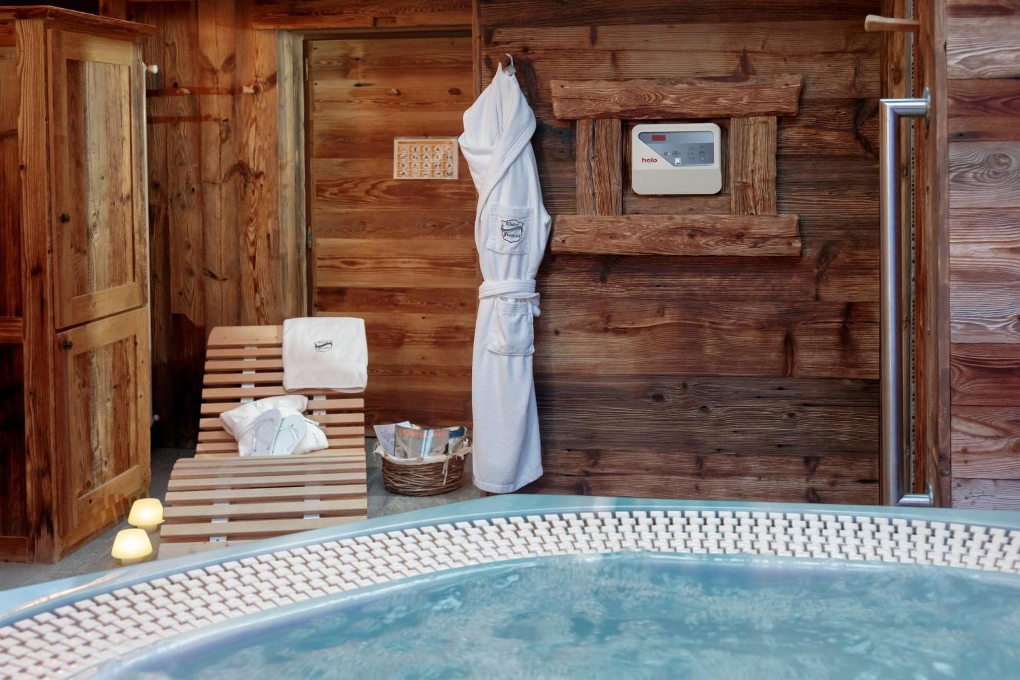 Chalet Matterhorn Francois - Central Ski Chalet With Spa And Breakfast, 100Mt Lift Брей-Червиния Экстерьер фото